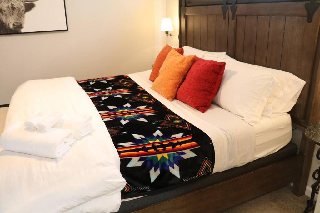 אלבוקרקי Cowboy Den-Hot Tub-Game Room-Pet Friendly-No Pet Fees! מראה חיצוני תמונה