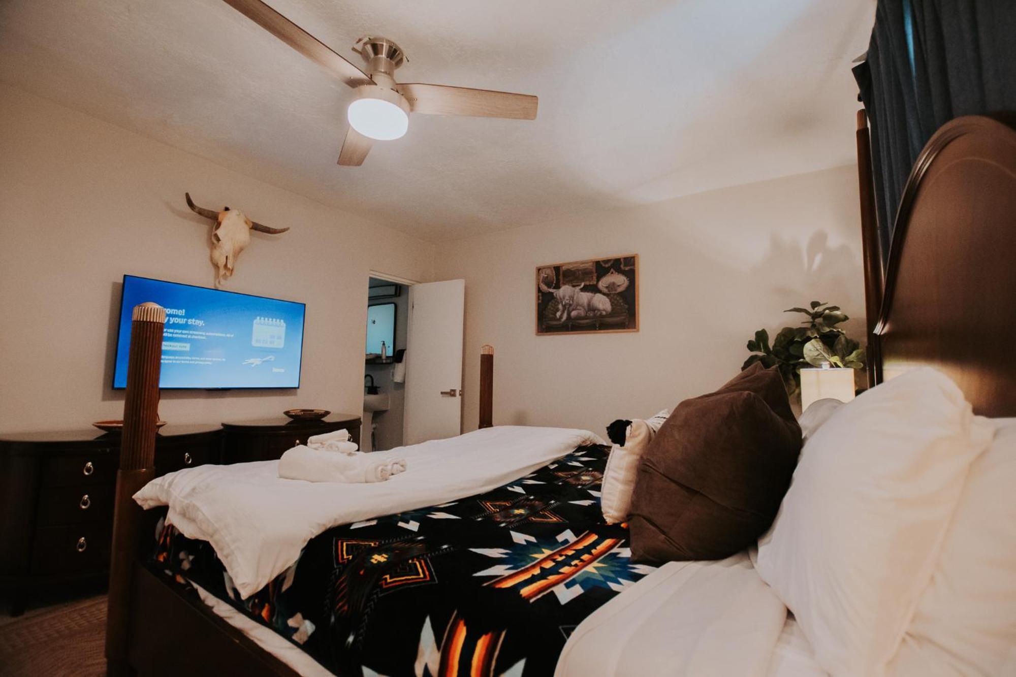 אלבוקרקי Cowboy Den-Hot Tub-Game Room-Pet Friendly-No Pet Fees! מראה חיצוני תמונה